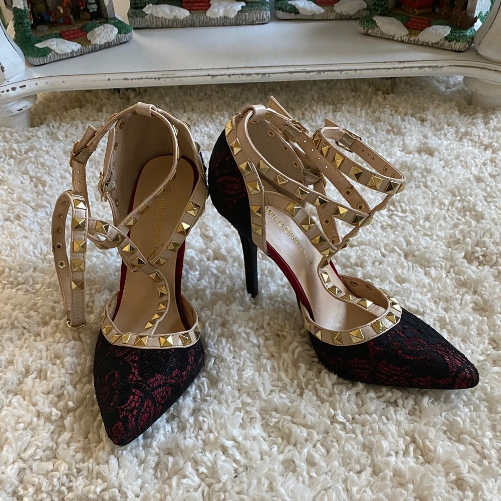 Wild Diva pointed toe studded high heel pump